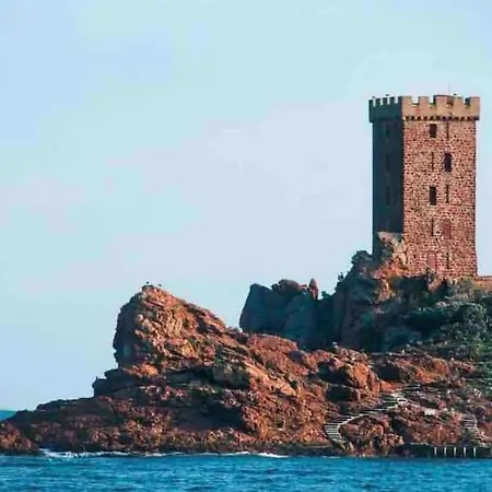 Le Bijou 4 Pers, Standing Hyper Centre Au Pied De La Plage Apartment Saint-Raphael (Var)